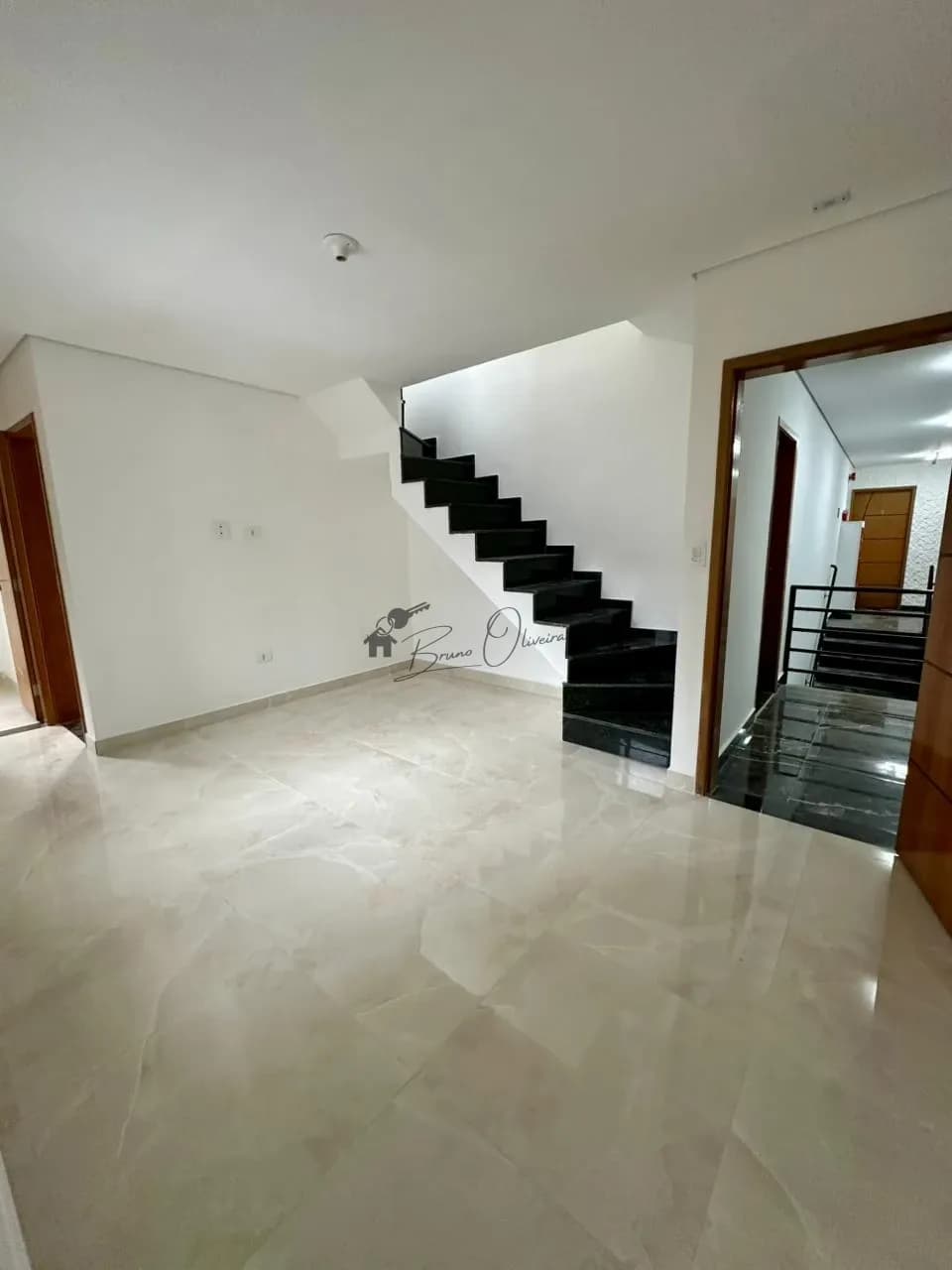 COBERTURA DUPLEX COM VISTA PARA O PARQUE CENTRAL
